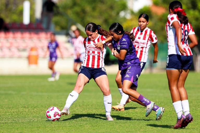 Chivas Femenil le pega a Mazatlán Sub 19 en la Unidad Juárez