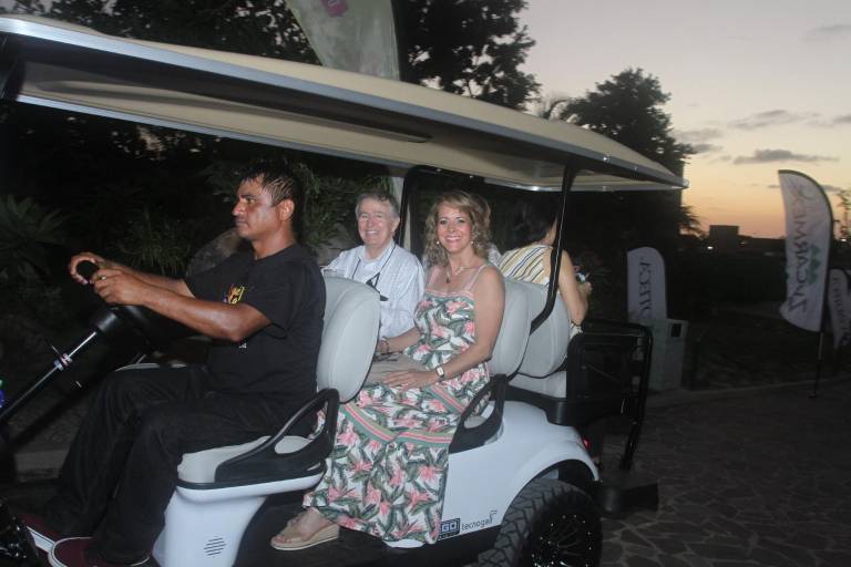 Prueban los sabores de Sinaloa en cena benéfica