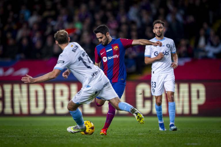 Girona humilla en su casa al Barcelona y es líder de LaLiga