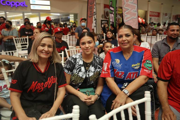 Con un homenaje al artista plástico Antonio López Sáenz, Venados presenta su nueva piel