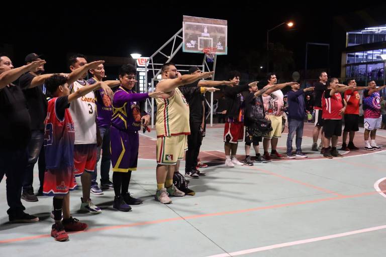 Abre nueva temporada la Liga de Baloncesto del Parque Lineal