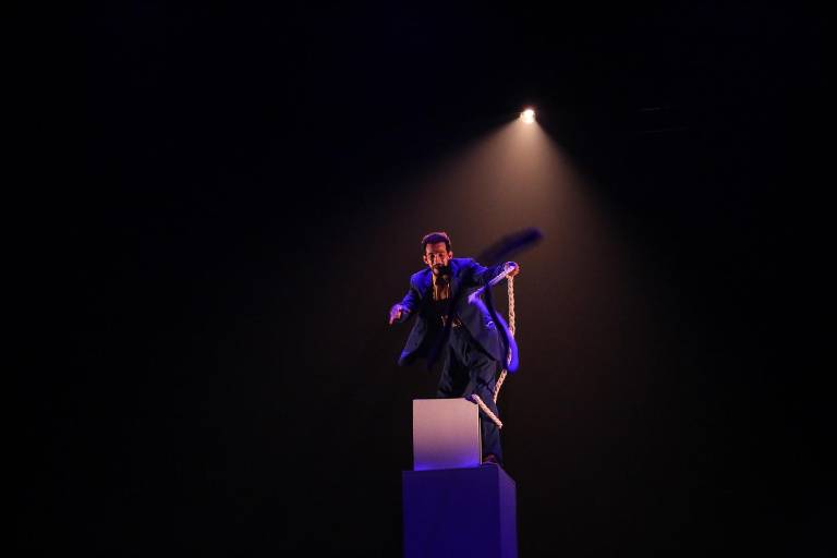 El grupo Flores Teatro-Danza honra memoria de Max Corrales