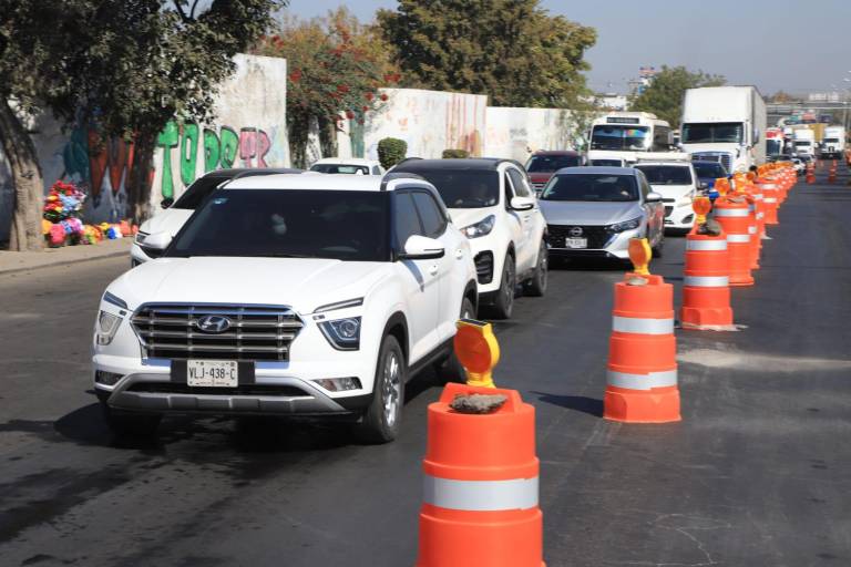 Colapsa el tráfico por inicio de construcción de puente entre Colosio y Múnich, en Mazatlán