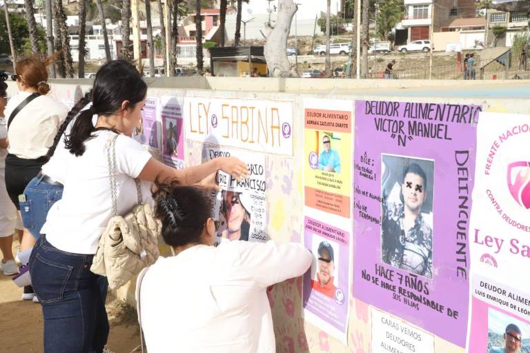 Exhiben a deudores alimentarios en ‘tendedero’ en Mazatlán