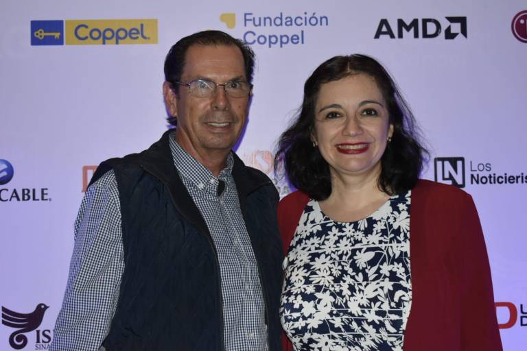 Itatí Cantoral conquista los corazones de los culiacanenses