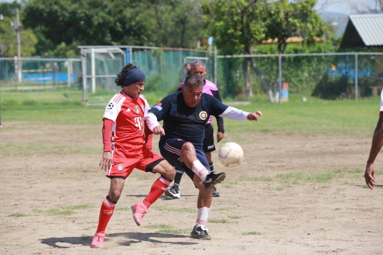 Marcelino Bernal y Díaz Ávalos guían al triunfo a Muralla