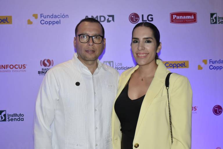 Itatí Cantoral conquista los corazones de los culiacanenses