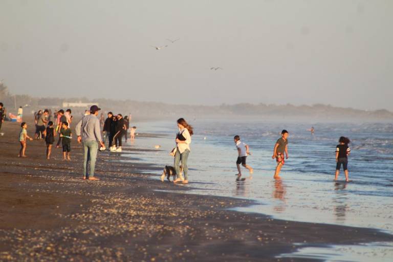 Canacintra Guasave avala apertura de playas en Semana Santa
