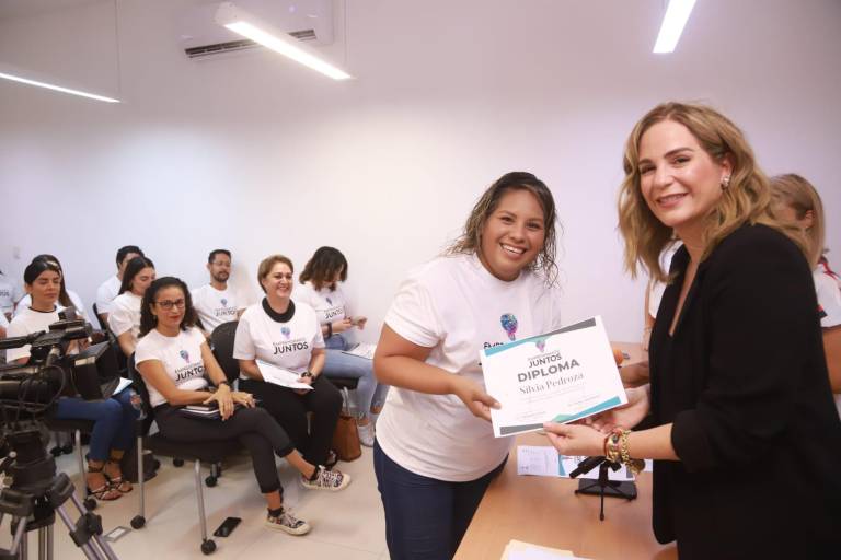 Se gradúan 18 emprendedores de la incubadora Emprendamos Juntos
