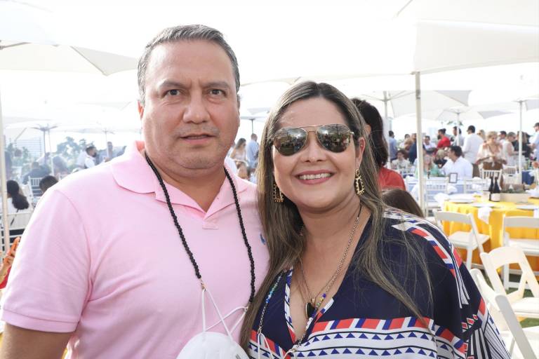 Cocinan chefs para ayudar al Centro de Readaptación Social