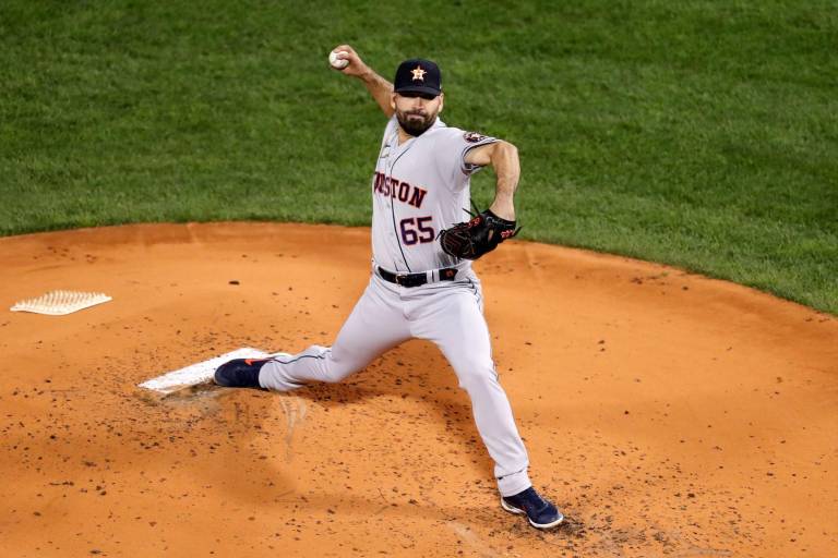José Urquidy no descarta jugar con Sultanes de Monterrey