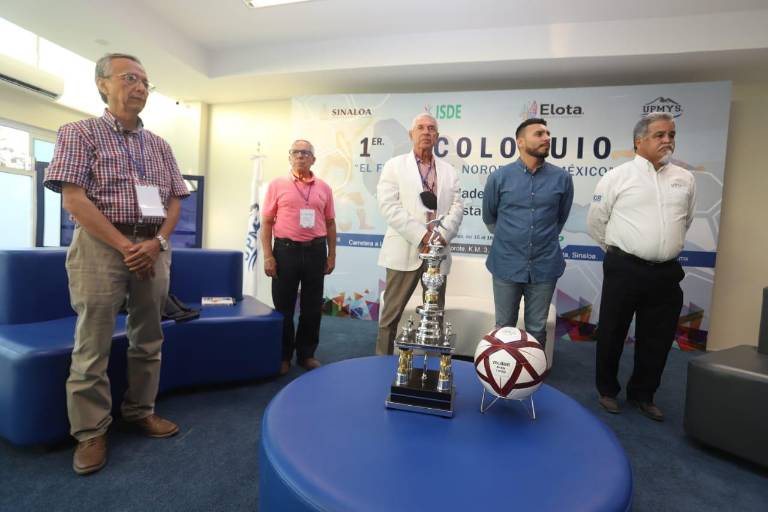 Rememoran inicios del futbol en Sinaloa en Coloquio celebrado en La Cruz