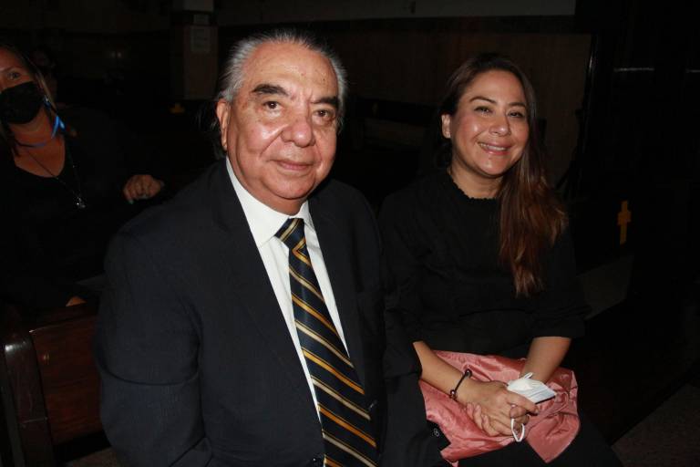 Viven una Navidad musical en la parroquia de la Sagrada Familia