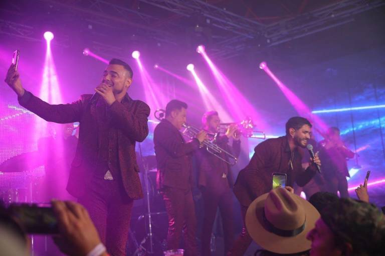 Estrena Banda El Recodo el sencillo ‘A la inversa’ en plataformas digitales