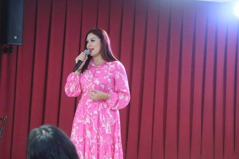 Descarta Flor Emilia Guerra aspiración por Alcaldía de Mazatlán para 2024