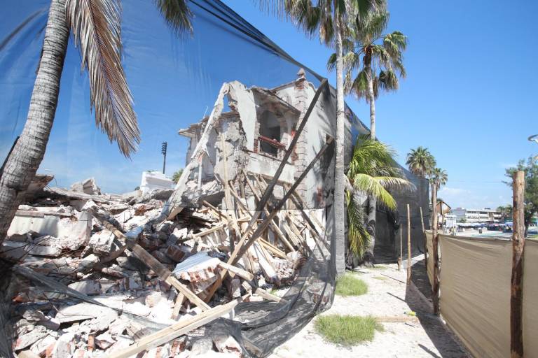 Tras suspensión, trabajos en la Casa del Marino siguen detenidos