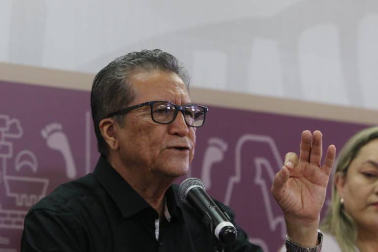 Enfrentamiento entre civiles armados cerca de Escuinapa deja tres muertos y vehículos incendiados