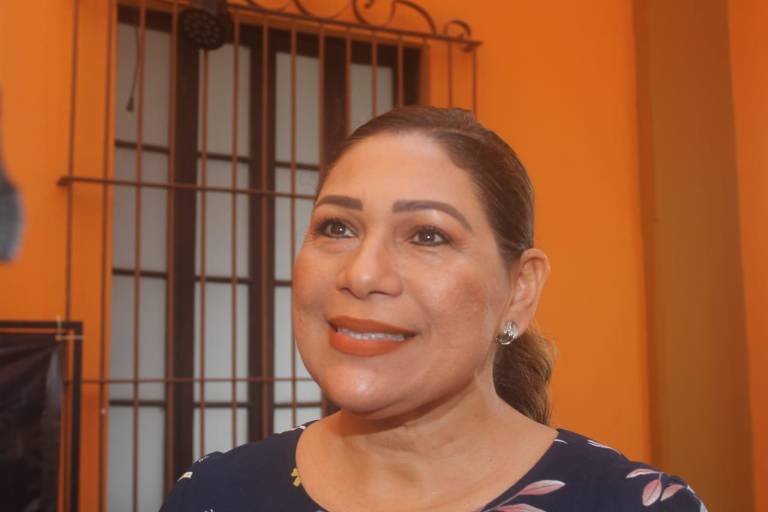 Se reúnen escritoras sinaloenses en Mazatlán