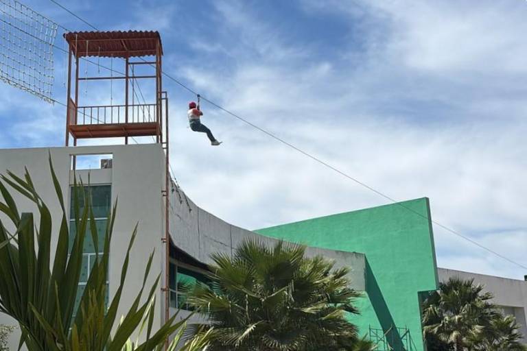 Benefician con beca “Jóvenes Escribiendo el Futuro” a 810 estudiantes de UTEsc