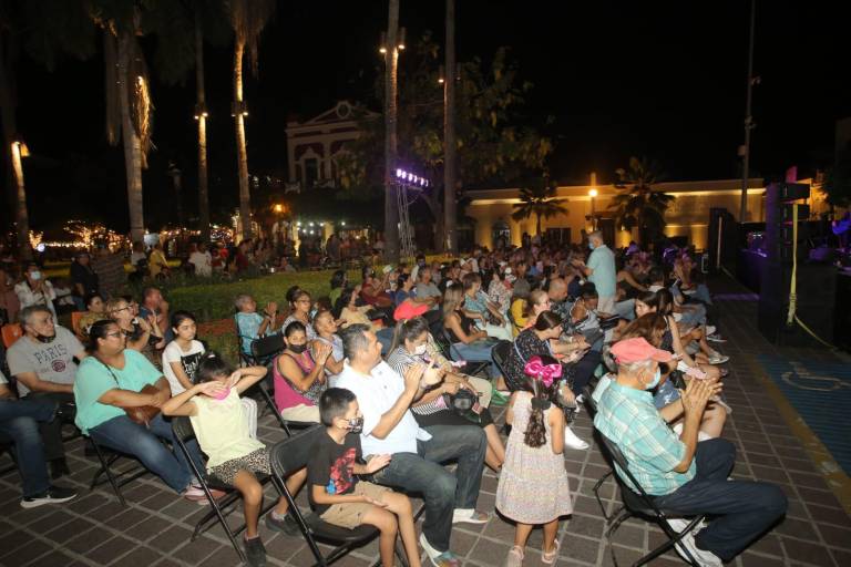 La Machado y el Callejón Liverpool vibran con el Día de la Música, en Mazatlán