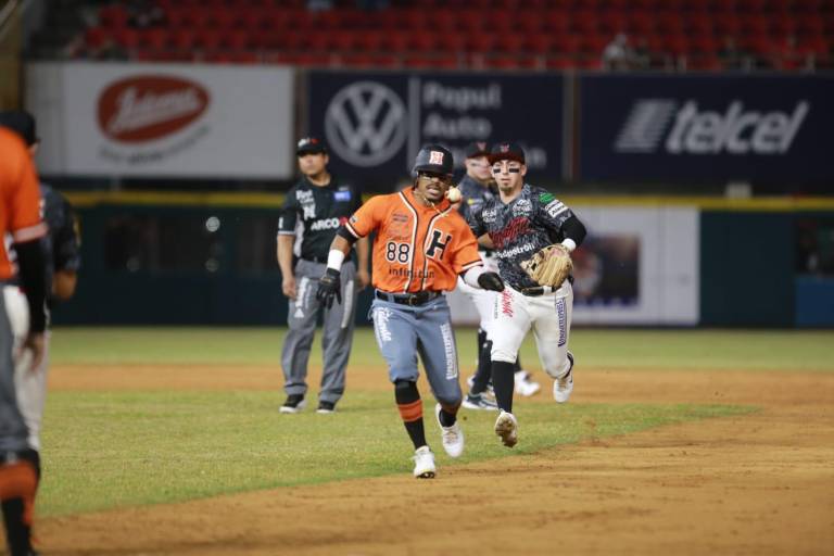 Luce pitcheo de casa y Venados iguala serie de playoffs