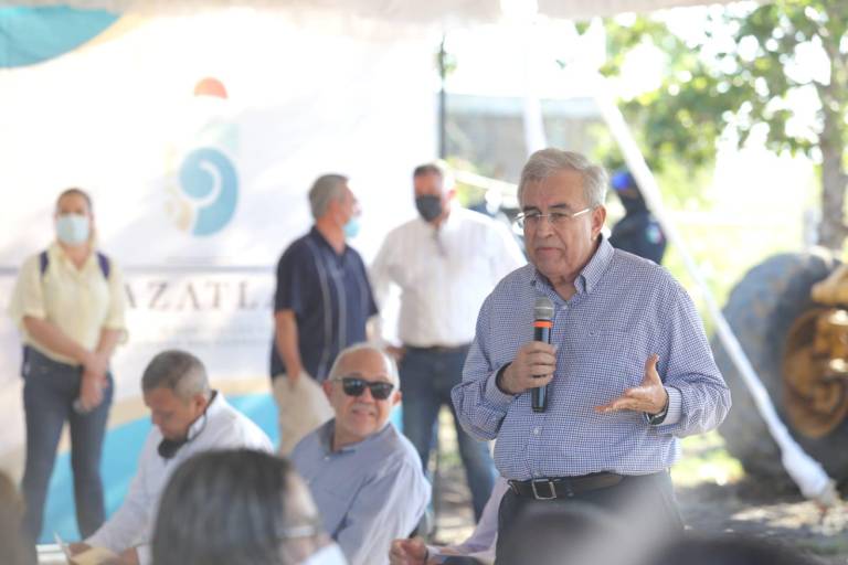 Habrá 367 invitados en la toma de protesta de Rocha Moya, entre ellos gobernadores; AMLO aún no está confirmado