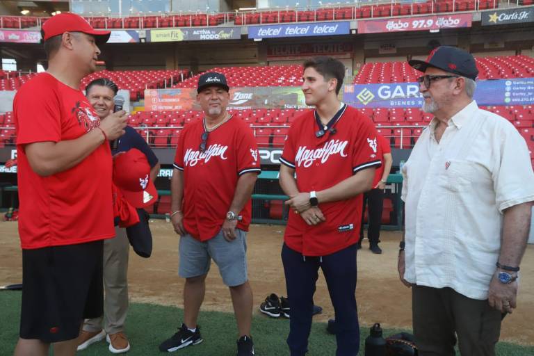 Invita Venados de Mazatlán a entrenar al boxeador Marco Alonso Verde Álvarez