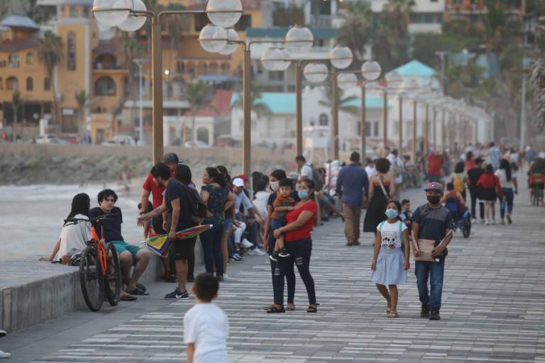 Cruz Roja Mazatlán respalda opinión de sus colegas paramédicos, IMSS no tiene camas para pacientes COVID