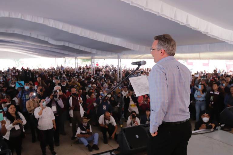 Morenistas, con el padre Solalinde al frente, demandan sacar a Delgado y a Citlalli
