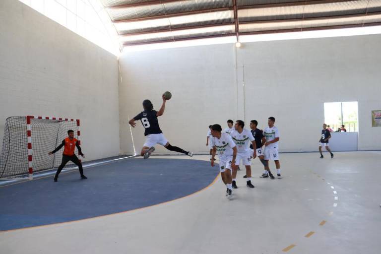 Águilas UAS, entre los mejores 8 equipos de handball en UACJ 2022