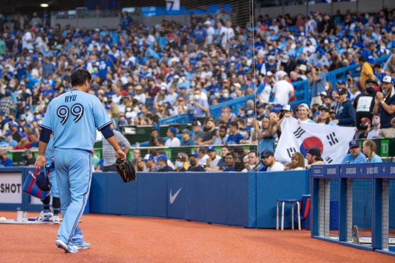 Los Azulejos se imponen con efectiva labor de Hyun Jin Ryu a los Indios