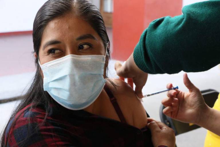 CDMX regresa a clases presenciales el 7 de junio; 80% de maestros vacunados: AMLO