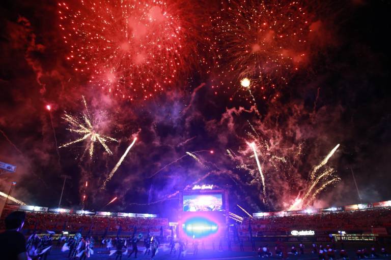 Con algarabía inicia la fiesta del beisbol en Mazatlán