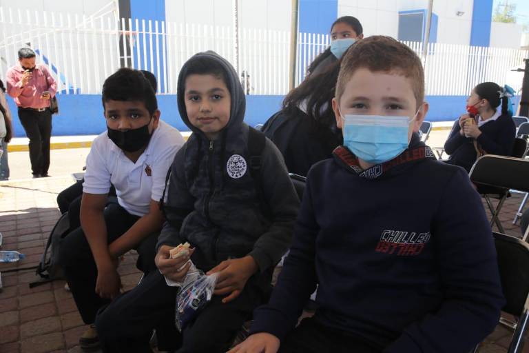 Disfrutan niños de la FeliUAS con ‘El alma de don Jacinto’