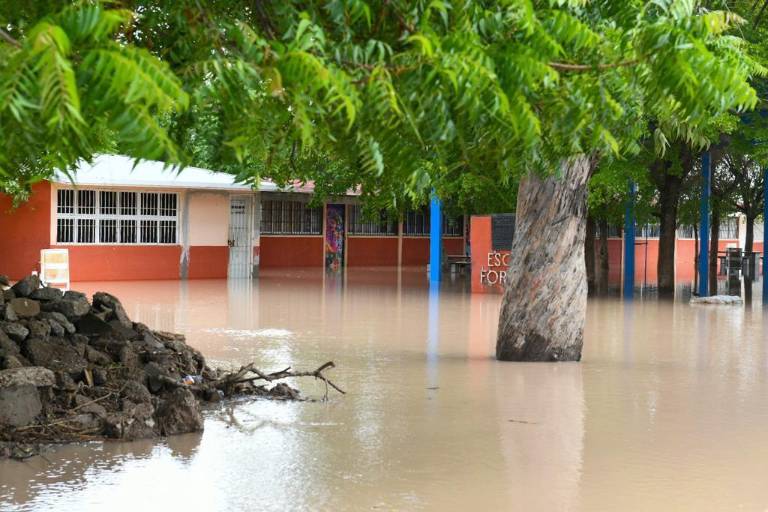 Pide SEPyC documentar con video y foto daños a la infraestructura educativa por ‘Norma’