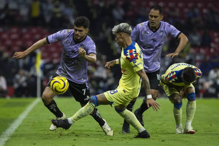 Mazatlán FC saca valioso empate al América en el Estadio Azteca