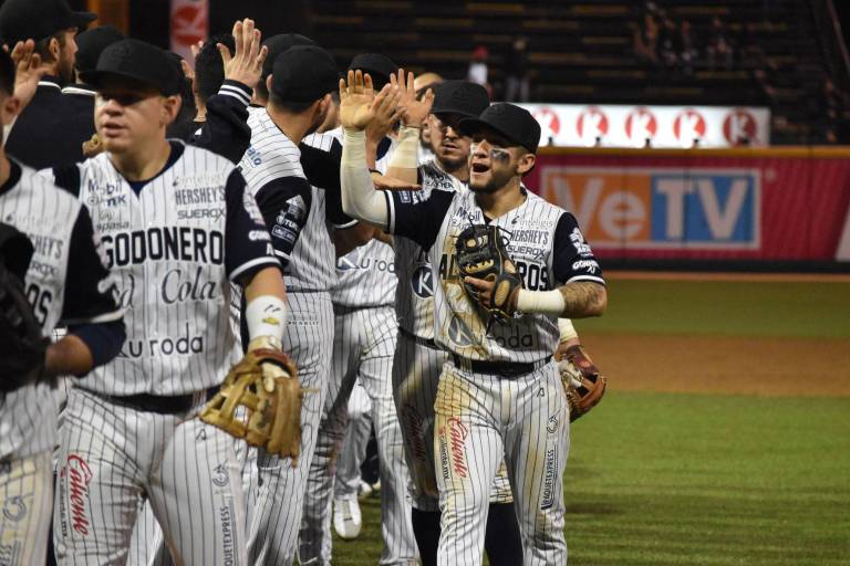 Algodoneros de Guasave asegura la serie ante Cañeros de Los Mochis