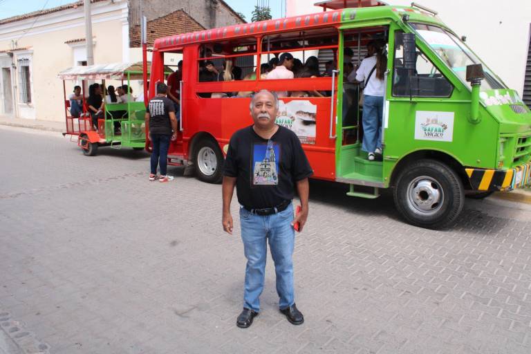 César Soto se convierte en guía para compartir el amor por Rosario con turistas