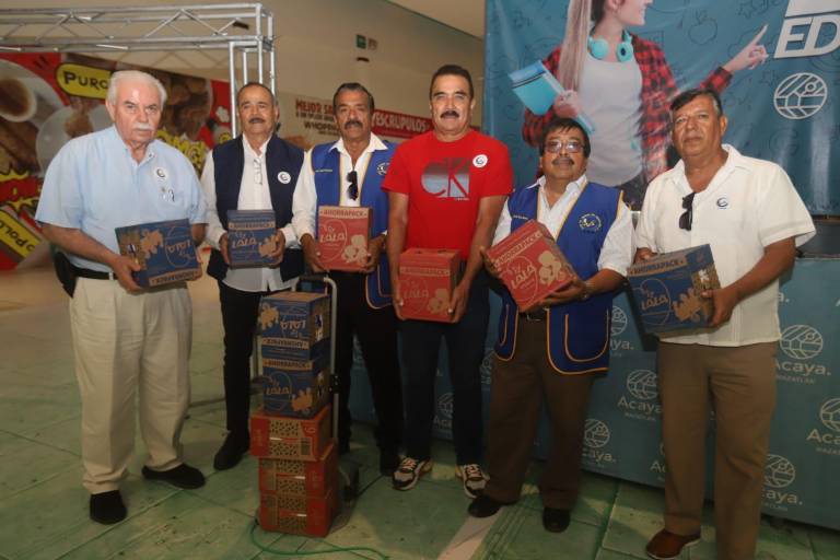 Apoyan mazatlecos campaña del Banco de Alimentos
