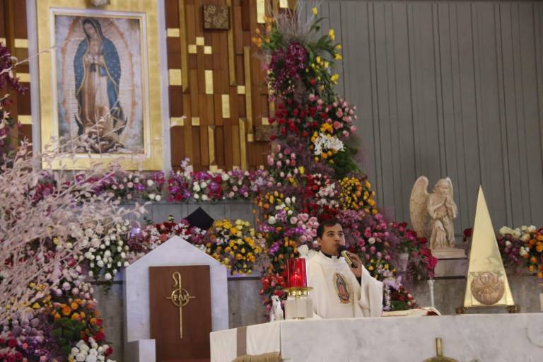 Celebran a la Virgen de Guadalupe en su día
