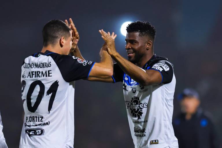 Con hat-trick de la ‘Pantera’ Zúñiga, Gallos amansa a Bravos