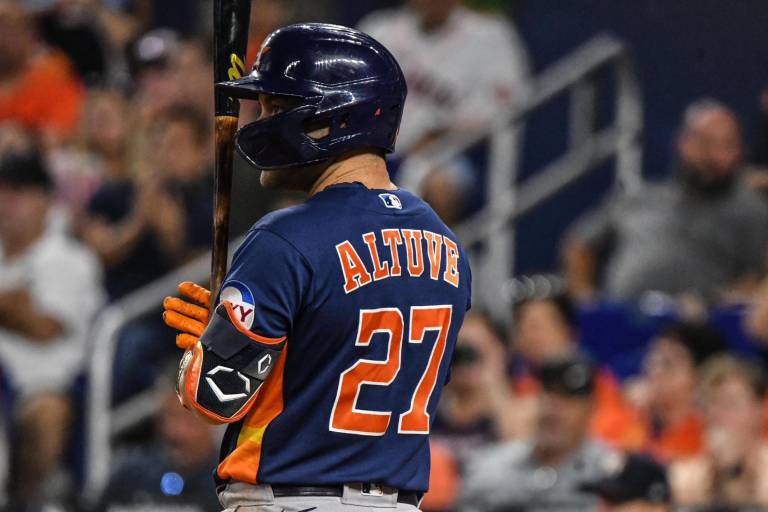 José Altuve firma extensión de cinco años con los Astros