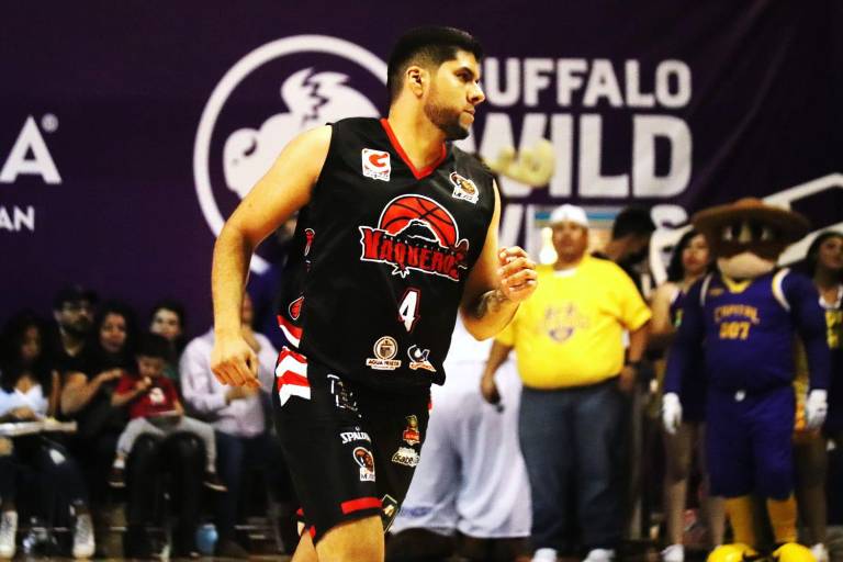 Mazatleco Miguel Martínez se incorpora a Venados Basketball