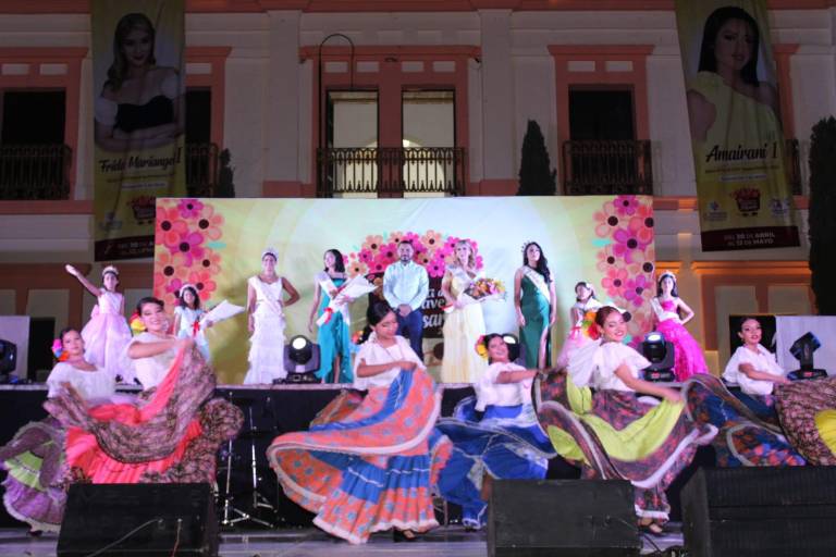 Presentan a las reinas de la Feria de la Primavera 2024 en Rosario