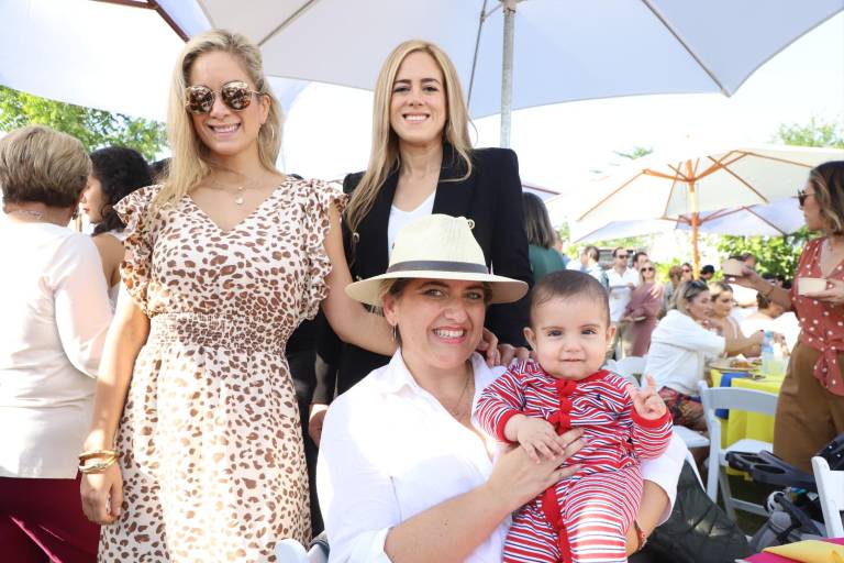 Asisten a comida en pro del Centro de Readaptación Social