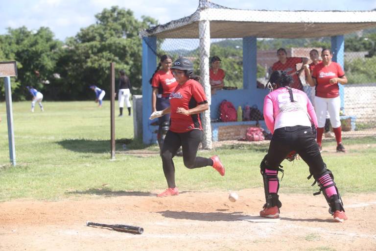 Club Chololos registra buen balance en Cuadrangular de Softbol