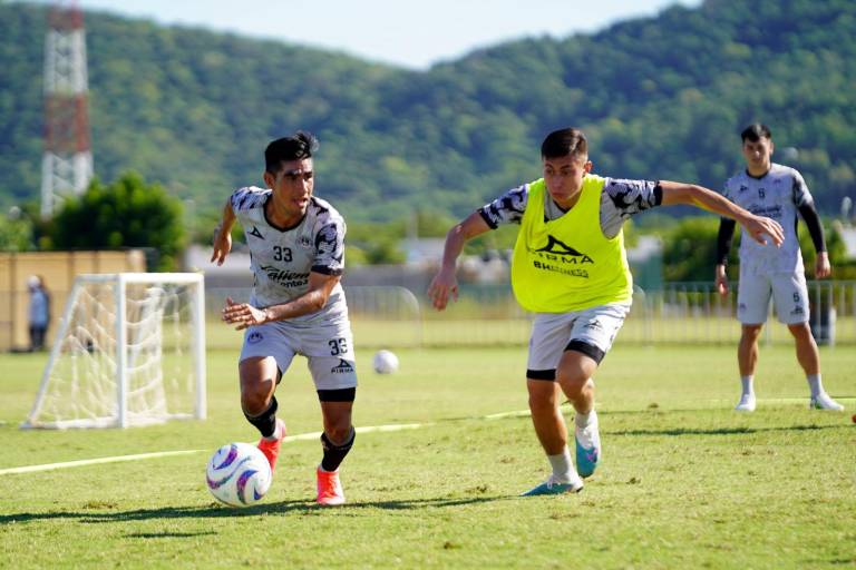 Mazatlán FC se mantiene en buena forma física para su encuentro de Play-In