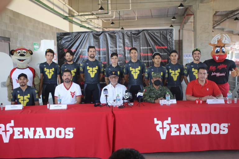 Venados de Mazatlán presenta equipo de ciclismo profesional