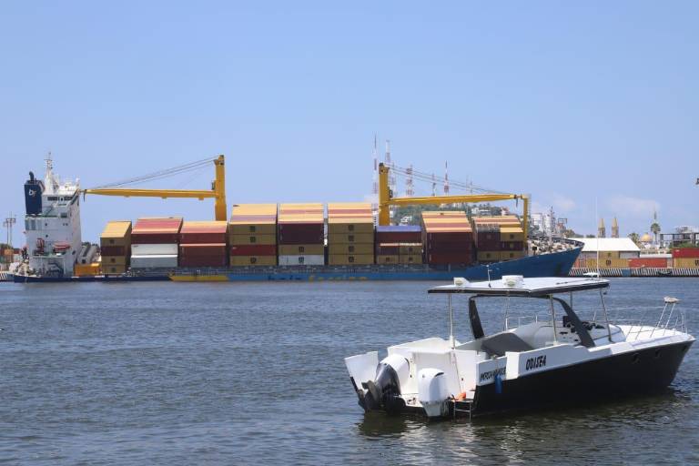 Ni PC ni Bomberos fueron requeridos tras hundimiento de barco en Mazatlán: Eloy Ruiz