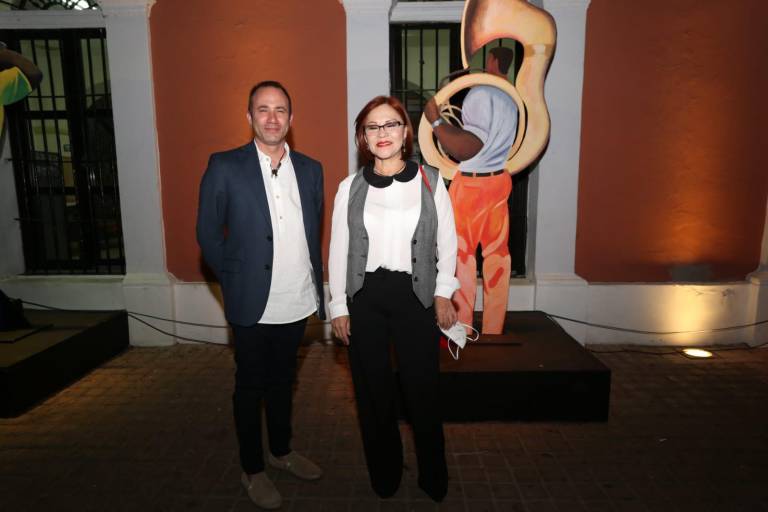 Viven la gran fiesta en la elección de Carolina, Reina del Carnaval de Mazatlán